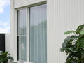 Float glass facade installation
