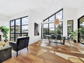 Energy efficient glazing installation with high thermal performance